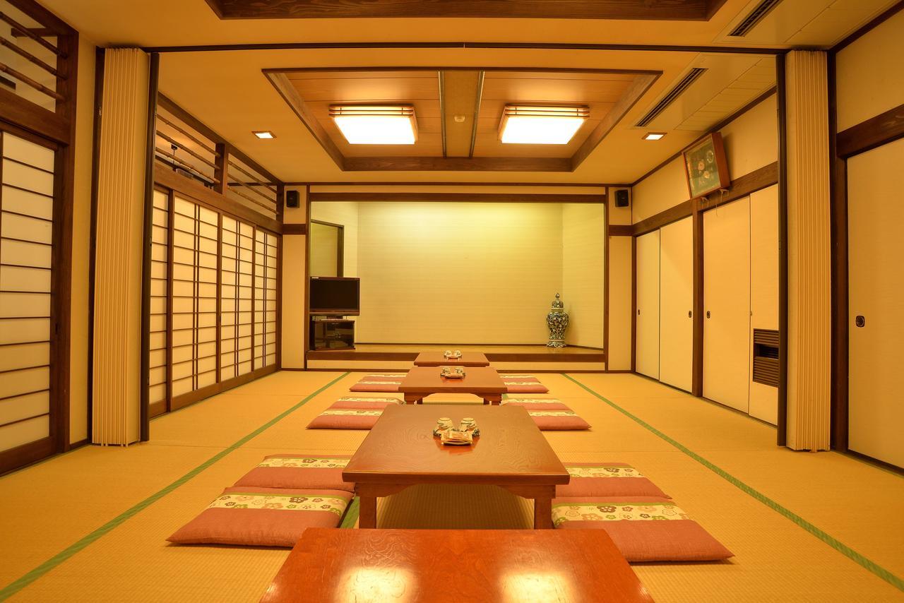 Ryokan Hikarinoie Юфу Экстерьер фото