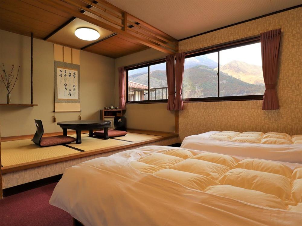 Ryokan Hikarinoie Юфу Экстерьер фото