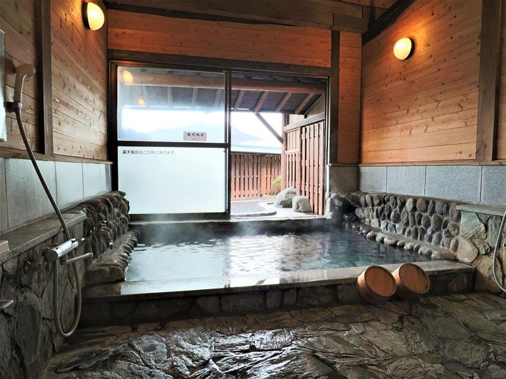 Ryokan Hikarinoie Юфу Экстерьер фото